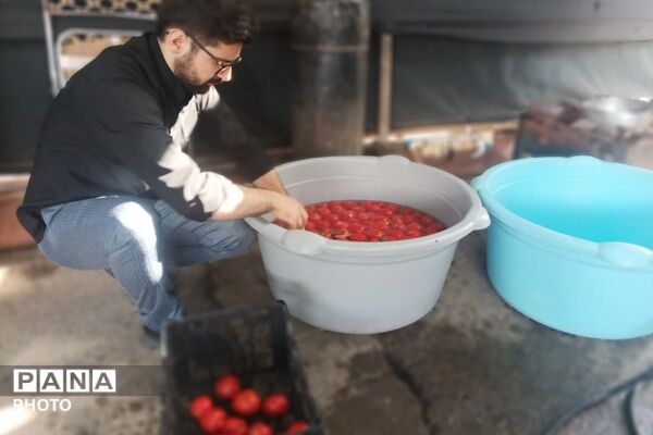 استقرار موکب‌های مردمی، دانش آموزی و خدمت‌رسان ارتش به زائران اربعین