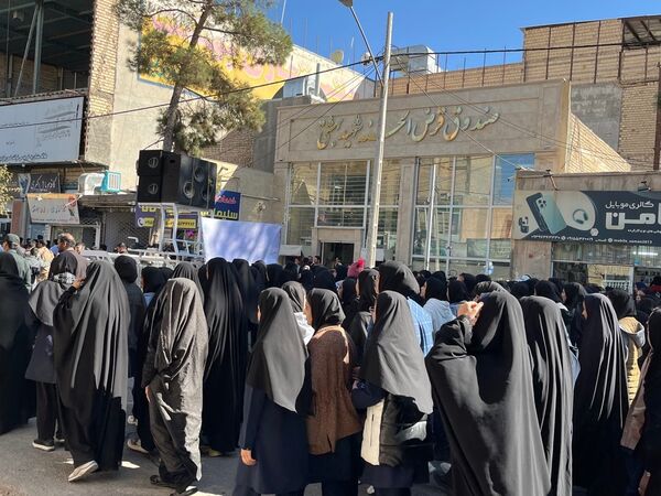 راهپیمایی سیزدهم آبان ماه در شهرستان خلیل آباد 