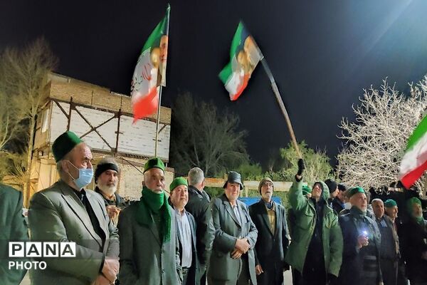 شیعه امام خود را تنها نمی گذارد 