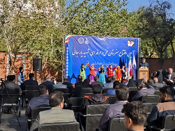 افتتاح هنرستان شهید یاریجانی با حضور یومیکو ایشیکاوا، نماینده سازمان ملل متحد