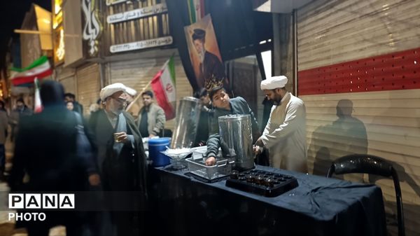 تجمع گسترده مردمی در مسجد جامع نیشابور و تشییع دو شهید جنگ رمضان