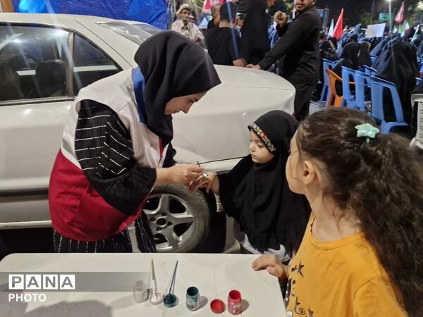 حضور میدانی امدادگران هلال‌احمر تویسرکان در یادواره شهدای زنان جنگ رمضان