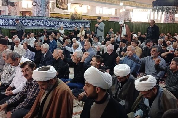 طنین گام‌های استوار در فارسان؛ نمازجمعه‌ای به وسعت همدلی