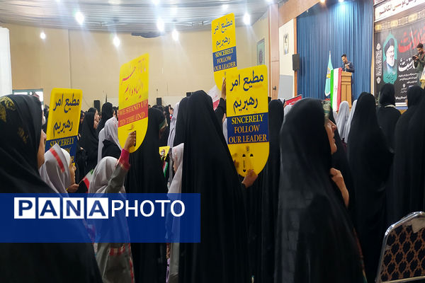 تجمع دانش‌آموزی شهرستان پیشوا در راستای محکومیت جنایات رژیم صهیونیستی اسرائیل