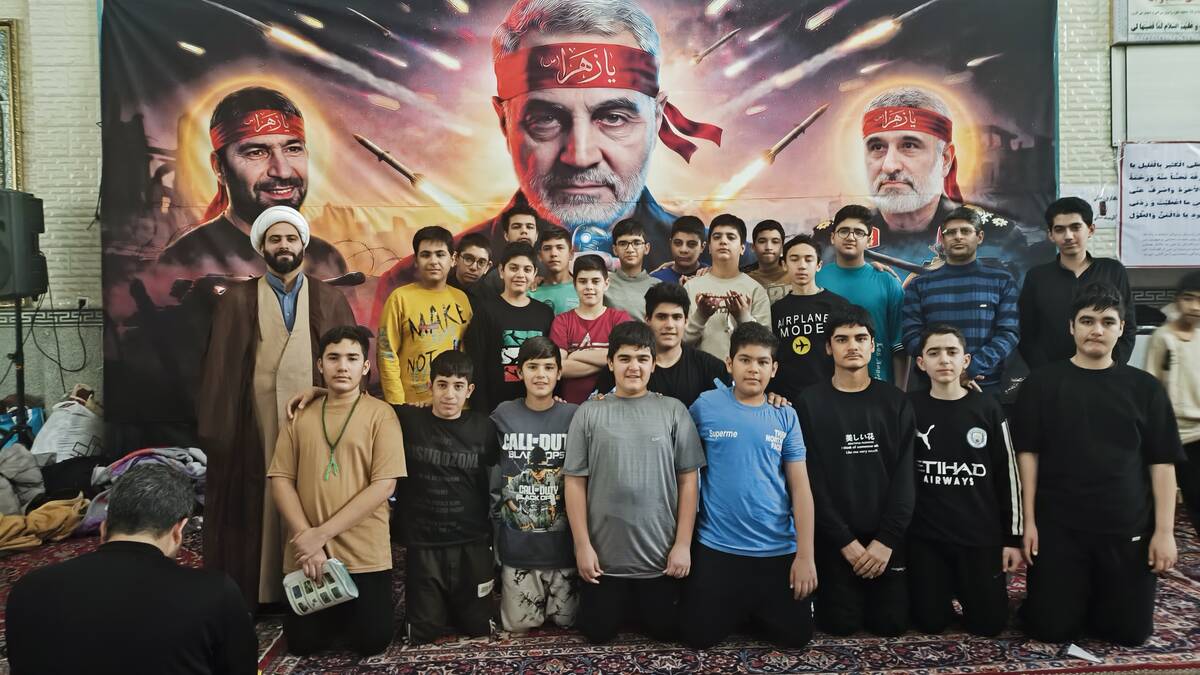 اعتکاف فرصتی برای نزدیکی به خداوند در مسجد امام حسین منطقه ۱۹ 