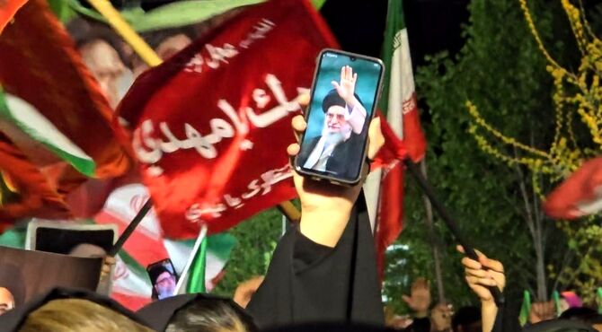 آمادگی مردم شهرستان بهاباد در دفاع از میهن خود
