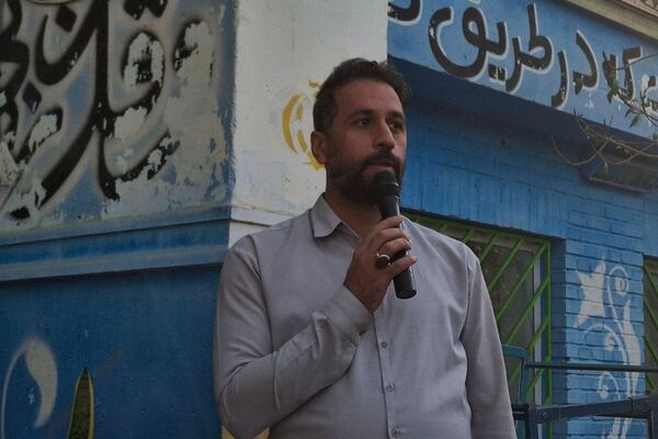 تجلیل دبیرستان شهید قمی از پدران مسئول در نیروی انتظامی و آتش‌نشانی