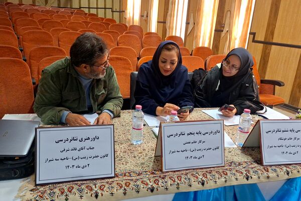 ایجاد انگیزه و خلاقیت در دانش‌آموزان با اجرای تئاتر درسی 