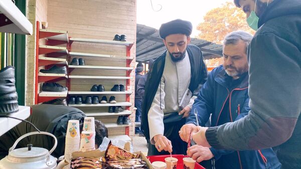 شکوه حضور فرهنگیان مناطق تهران در تشییع شهید گمنام