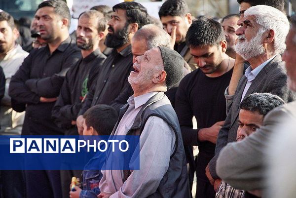 اجتماع مردم مشهد در فراق سید الشهدای خدمت 