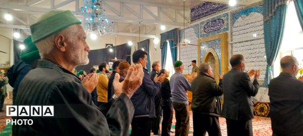  اقامه نماز عبادی سیاسی جمعه همزمان با سی و چهارمین روز شهادت قائد امت حضرت آیت الله خامنه‌ای 