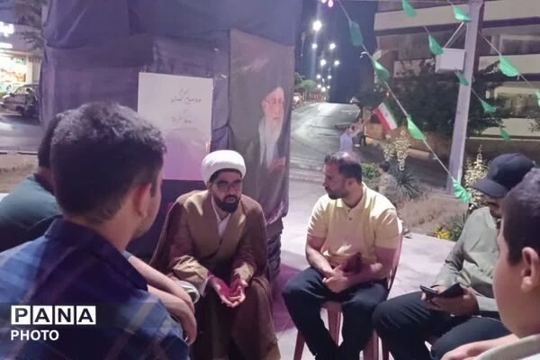  کافه گفتگو نوجوانان مبارز رودهن در تجمعات مردمی شبانه