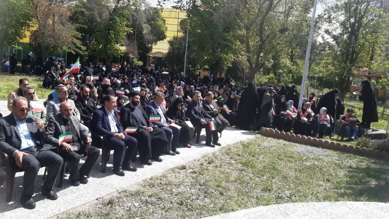 اجتماع فرهنگیان و دانش آموزان بسیجی در اربعین قائد شهید
