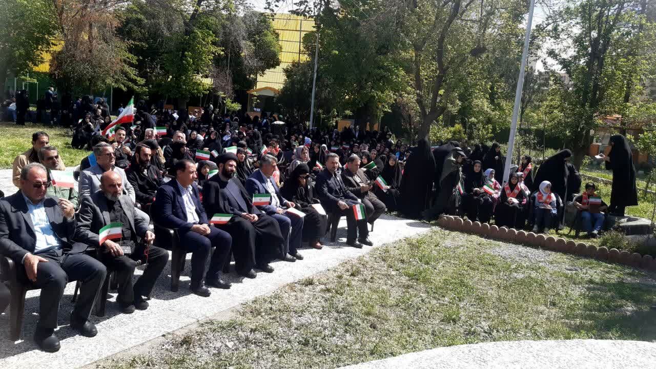 اجتماع فرهنگیان و دانش آموزان بسیجی در اربعین قائد شهید