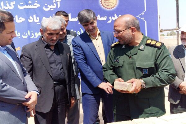 برگزاری آیین خشت گذاری مدرسه 22 کلاسه حاج علی اکبر عبدالملکی ویژه دانش‌آموزان با نیاز های ویژه در شهرستان ملارد
