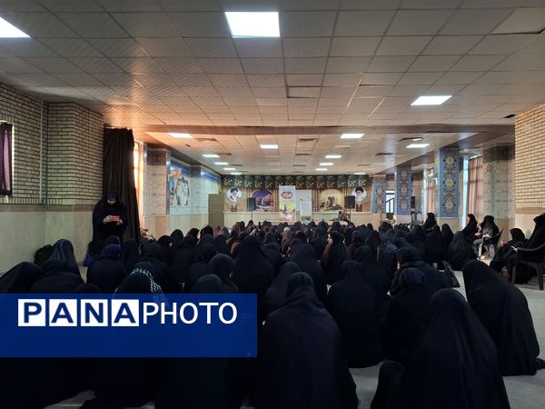 مراسم بدرقه دانش‌آموزان دختر مدارس شهرستان ملارد به مناطق عملیاتی جنوب کشور 