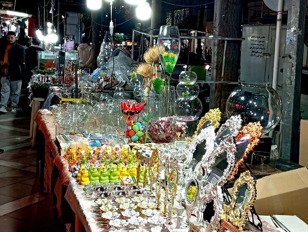 بازار های کاشمر در آستانه عید رنگ و لعابی ویژه دارد