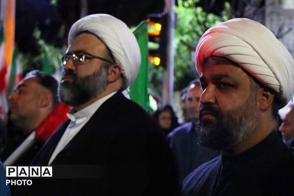 گرامیداشت چهلمین روز شهادت رهبر شهید و دانش‌آموزان میناب در باقرشهر 