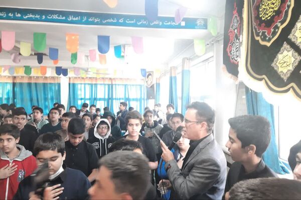 قرائت زیارت عاشورا به مناسبت شهادت حضرت فاطمه(س) 