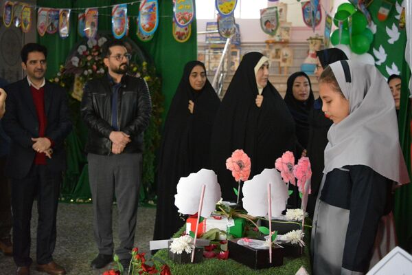 افتتاحیه طرح  «ایرانمون» در مدرسه شهدای گمنام بهارستان‌دو