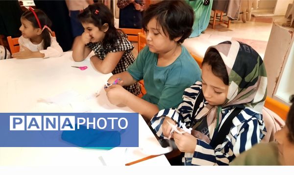 هم‌نشینی اعضای مراکز کانون پرورش فکری کودکان و نوجوانان در مشهد