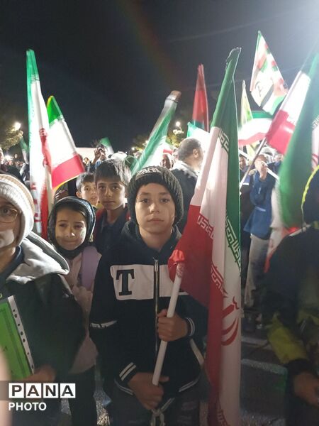 چهلمین شب سوگ و حماسه؛ یاد پرواز سرخ دانش‌آموزان میناب
