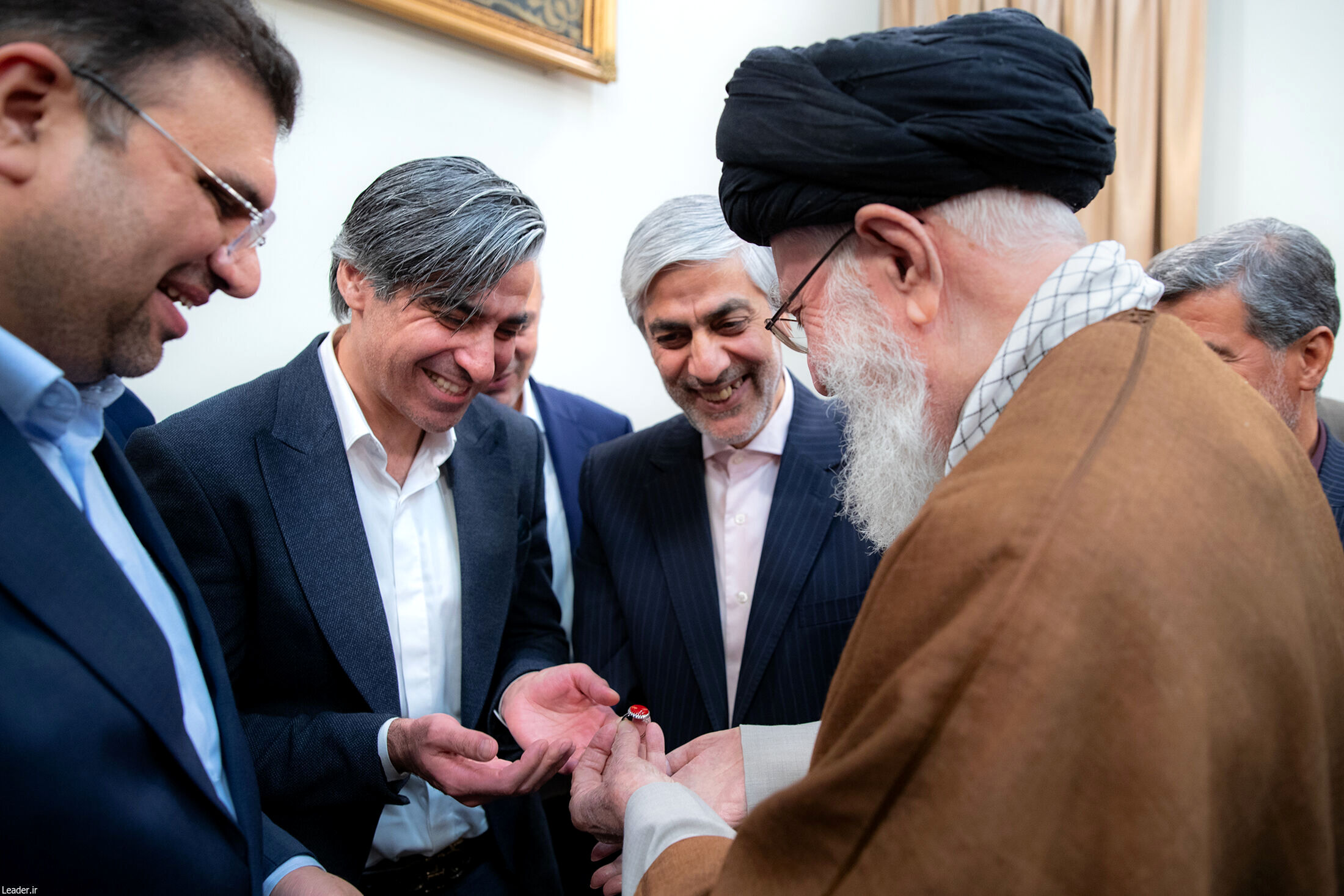 دیدار اعضای تیم ملی فوتسال با رهبر انقلاب