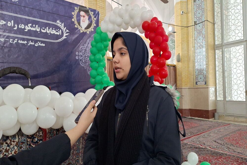 شرکت رای‌اولی‌ها در انتخابات حس و حال وصف‌نشدنی دارد/ فیلم