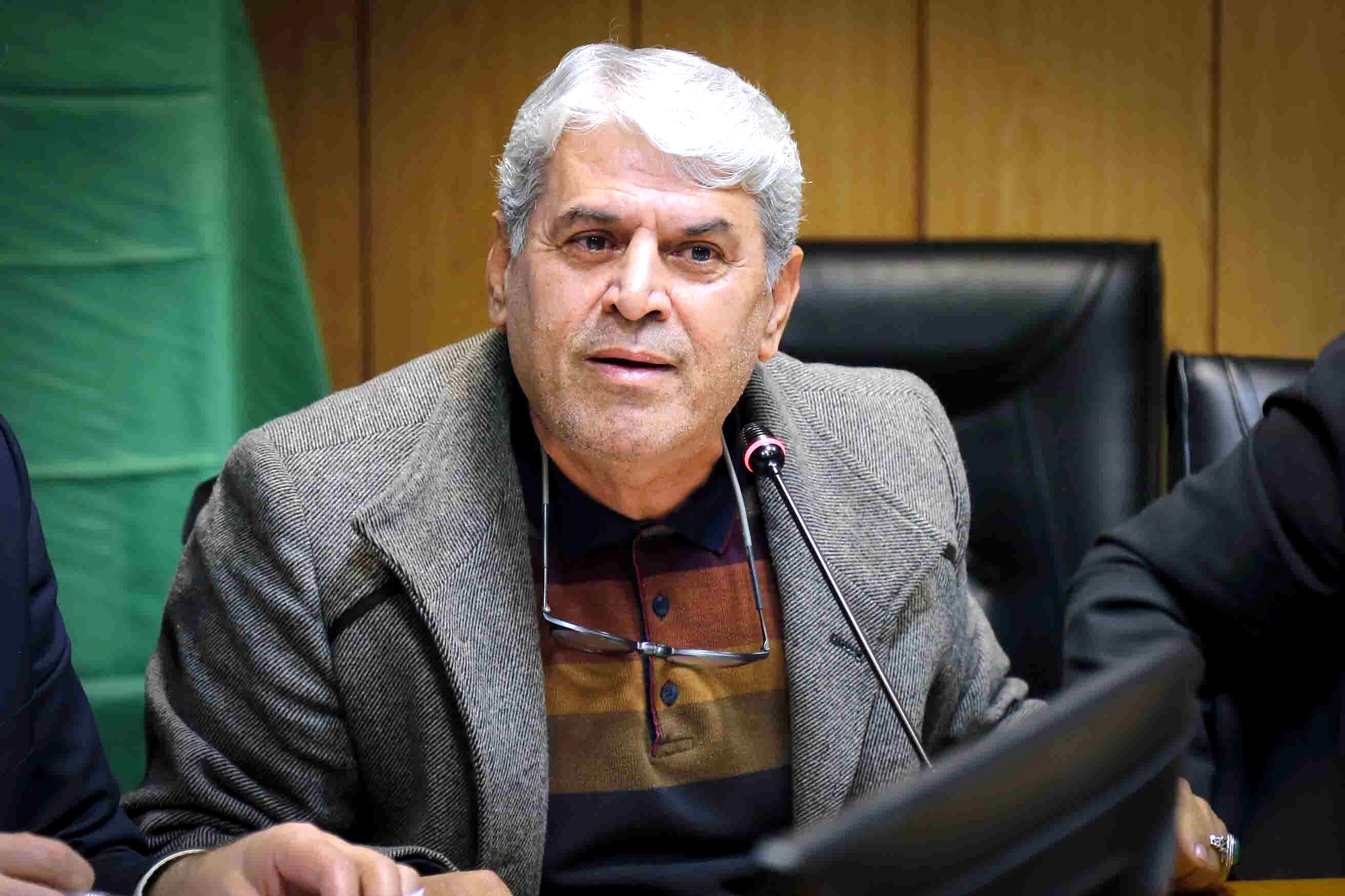 حضور فداکارانه معلمان  در کلاس‌های درس