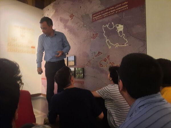 بازدید از موزه ملک و شرکت در همایش علوم انسانی توسط دانش‌آموزان علامه حلی ۵