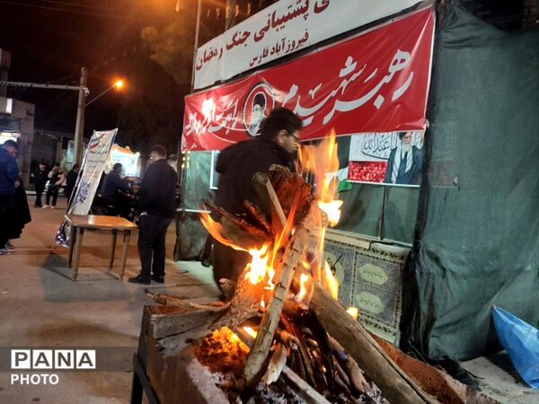 پاهایی که از ایستادن خسته نمی‌شوند