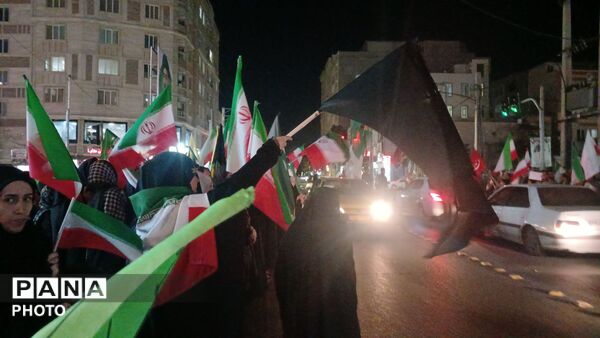 تجمع خودجوش مردم محله آبرسانی فردیس در خونخواهی رهبر شهیدشان