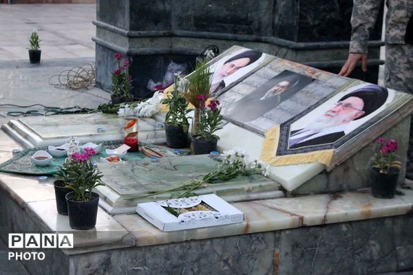 قرچک، نوروز را با اقتدا به شهدا آغاز کرد