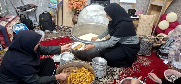 برگزاری مراسم اعتکاف در دبیرستان شهید جهانی ابرکوه