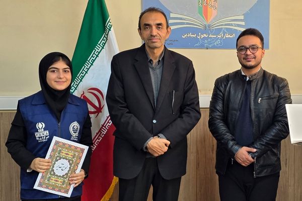 تقدیر از دانش آموز خبرنگاران فعال پانا بهارستان دو
