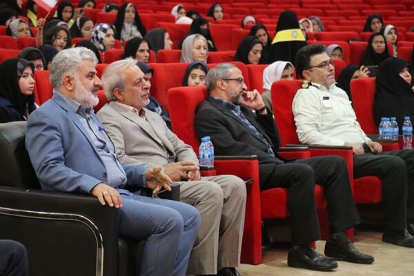 همایش مادر دختری خبرنگار شو