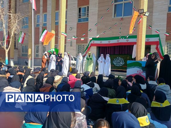   جشن شعبانیه در دبیرستان دخترانه ذبیح الله هوشیار مشهد