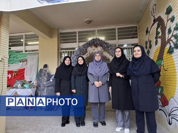 زنگ مهر در دبیرستان شاهد تقوا پیشگان ناحیه ۴ مشهد نواخته شد