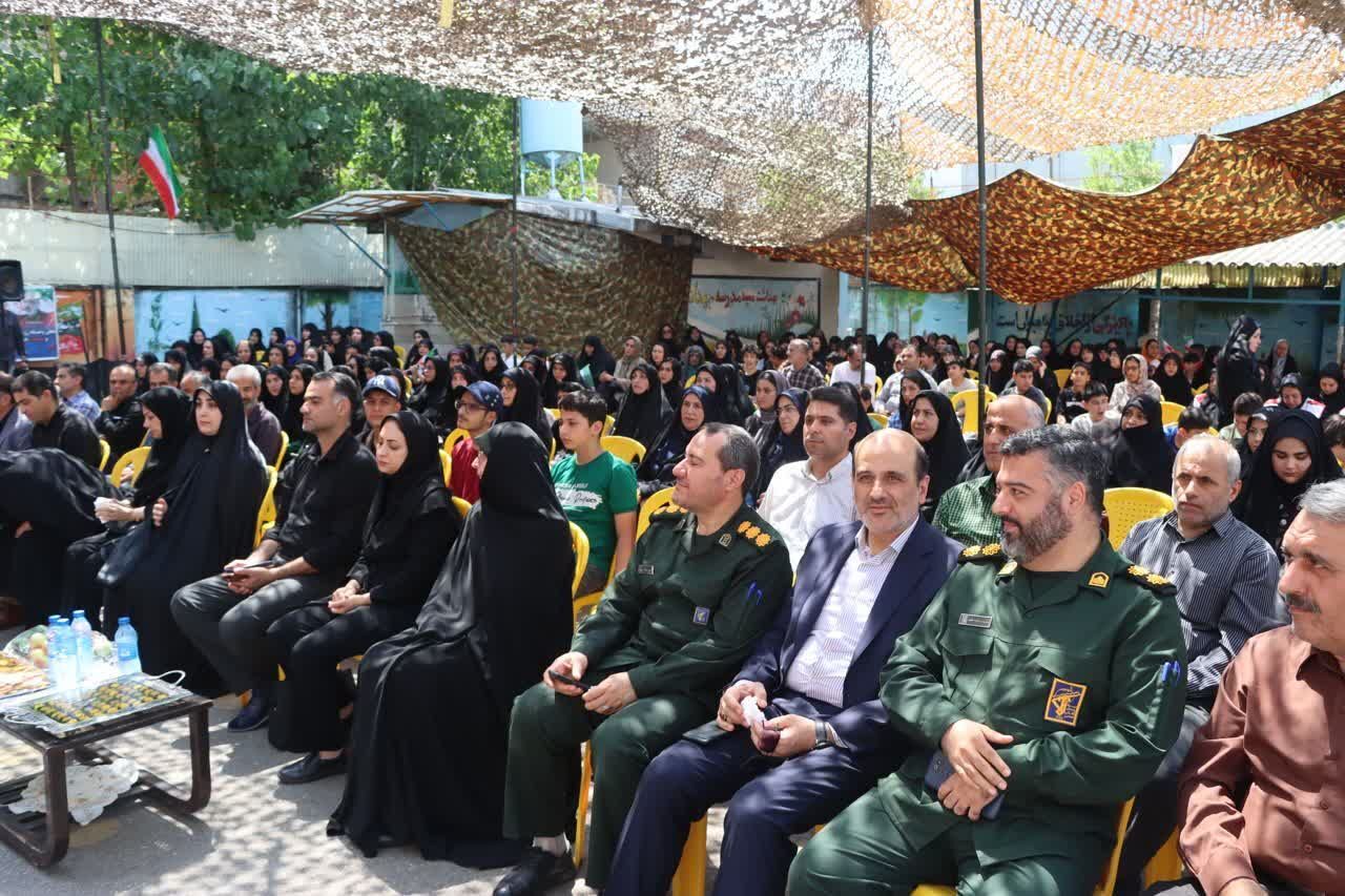 مراسم اربعین دانش‌آموز شهید «امیرعلی چترعنبرین»