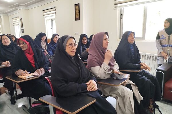 نشست بصیرتی با رویکرد انتخابات در آموزش و پرورش رودهن 