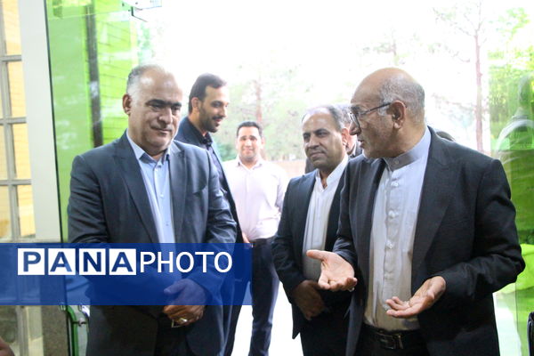 تقدیری از جنس آزادگی و سرافزاری 