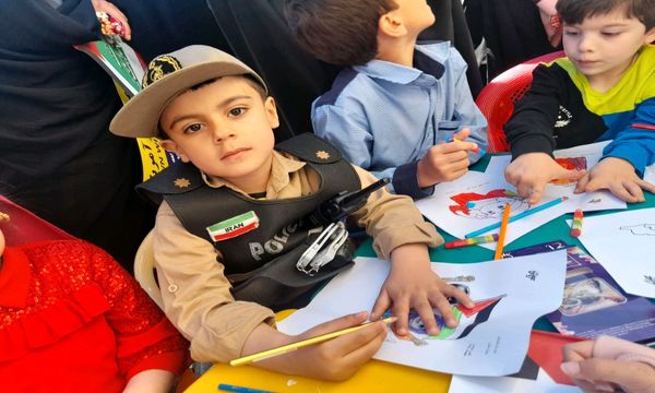 حضور پرشور کودکان آباده در راهپیمایی روز جهانی قدس