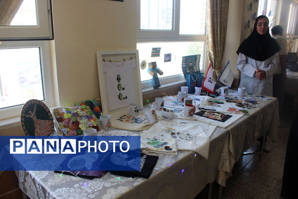 برپایی نمایشگاه هفته مشاغل در هنرستان شهید مهدی هندویان قم