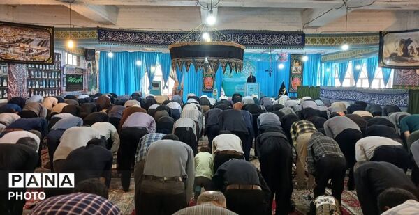 طنین گام‌های استوار در فارسان؛ نمازجمعه‌ای به وسعت همدلی
