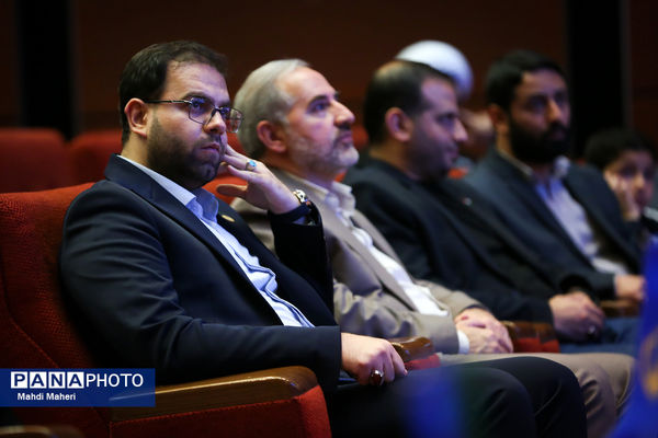 نشست راه روشن «تبیین آیه سال تشکیلات»