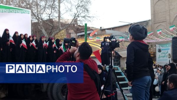 جشن میلاد حضرت مهدی ( عج) و اعیاد شعبانیه در خیابان امام خمینی نیشابور 