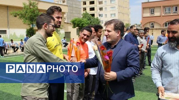 تجلیل از معلمان شهرستان اشتهارد