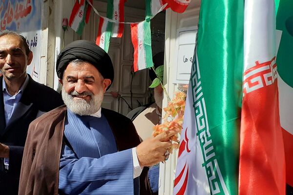 جشن شکفتن غنچه‌ ها، در دبستان مهرتابان بهارستان دو