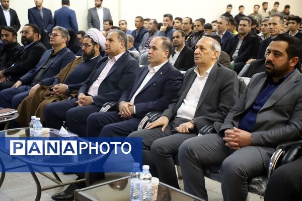 حضور وزیر کشاورزی در مراسم صبحگاهی هنرستان کشاورزی تبریز