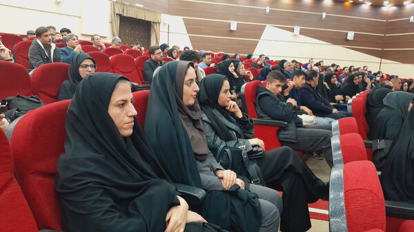 آیین تجلیل از پژوهشگران برگزیده کشوری و استانی اداره آموزش‌وپرورش استان اصفهان